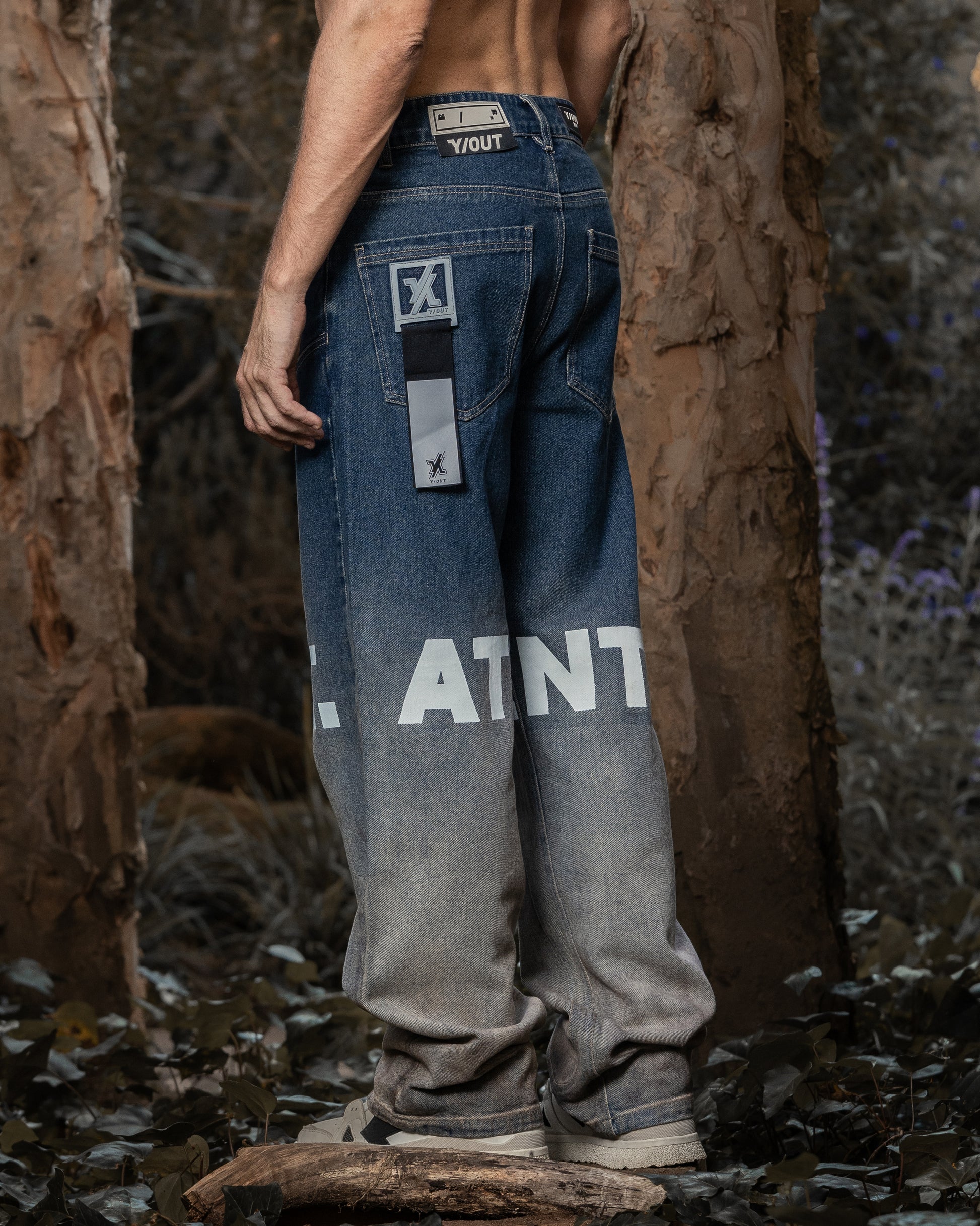 TREASURE JEAN