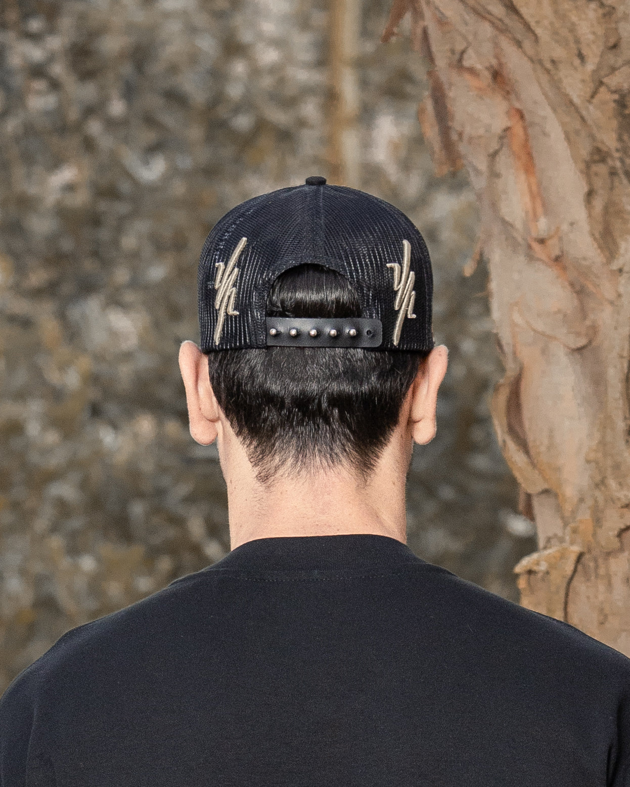 DARK CAP BLACK