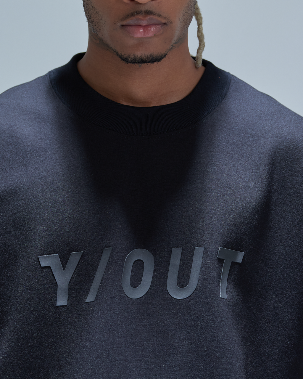 T-SHIRT PULL UP