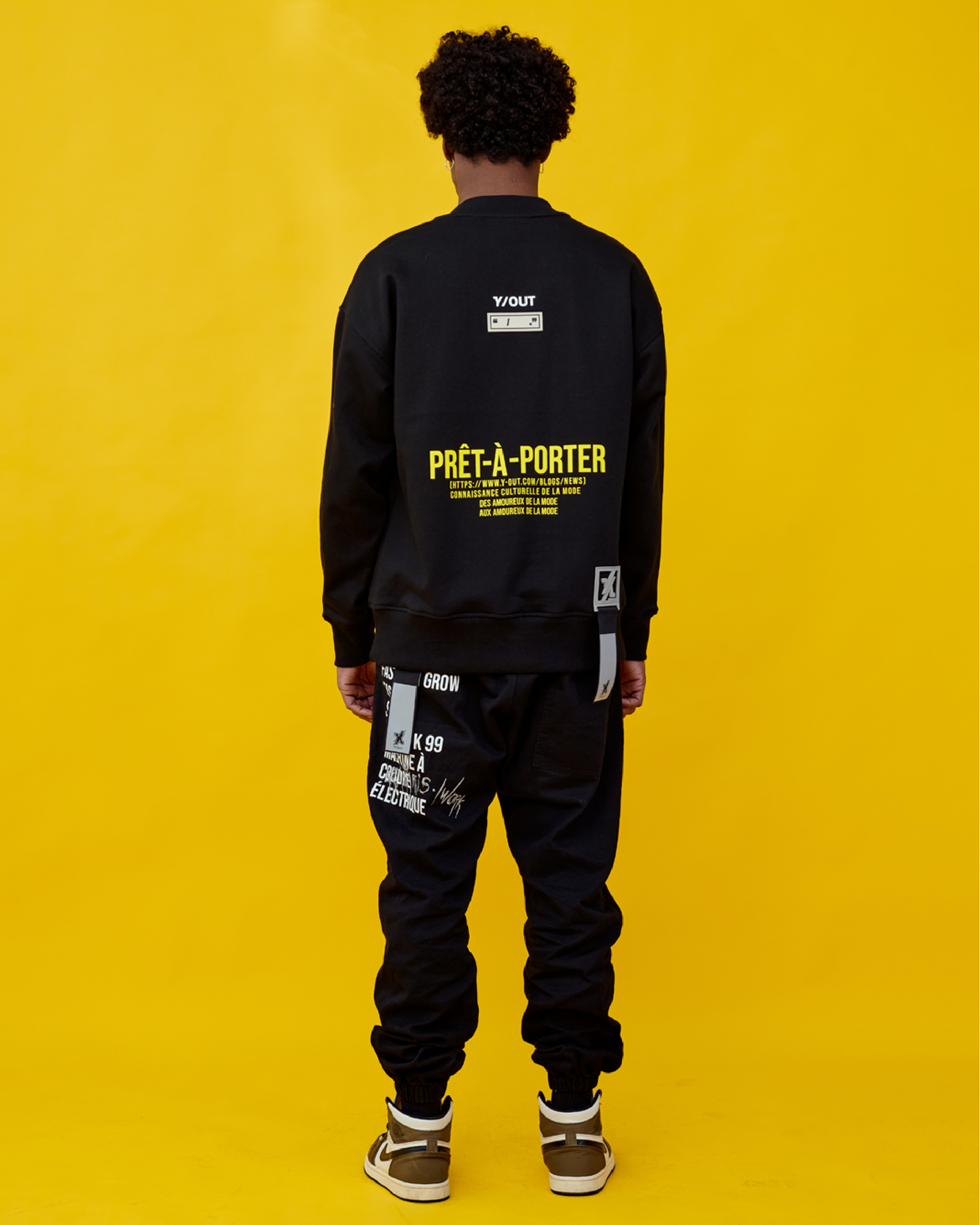 LA MODE SWEATER