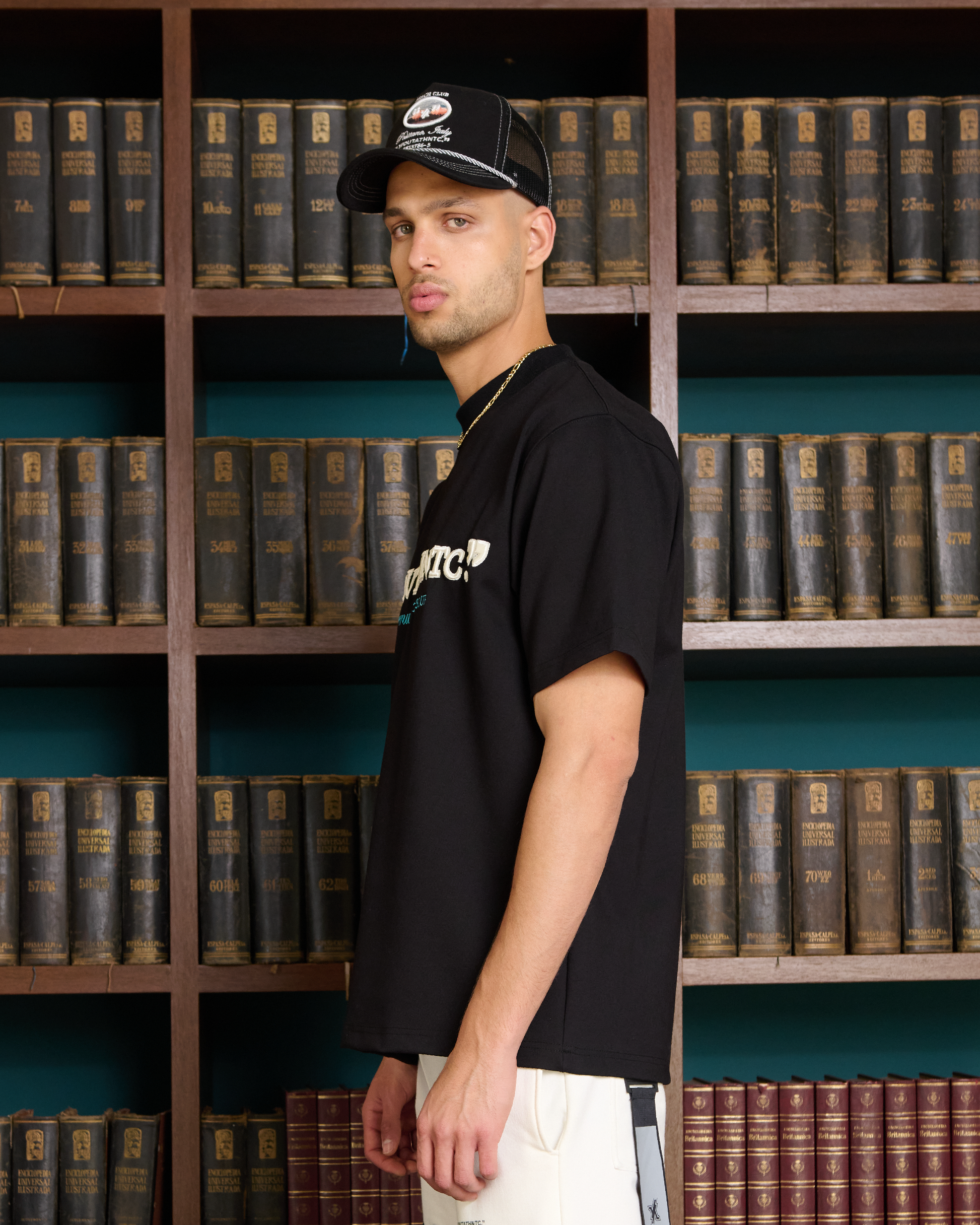GENUINE T-SHIRT