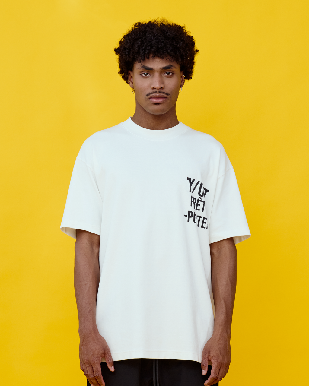 LOOK 34 T-SHIRT