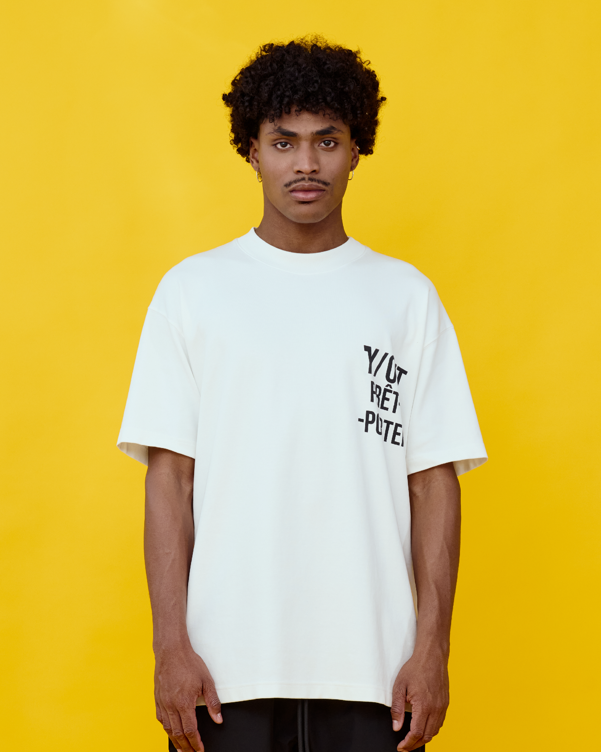 LOOK 34 T-SHIRT