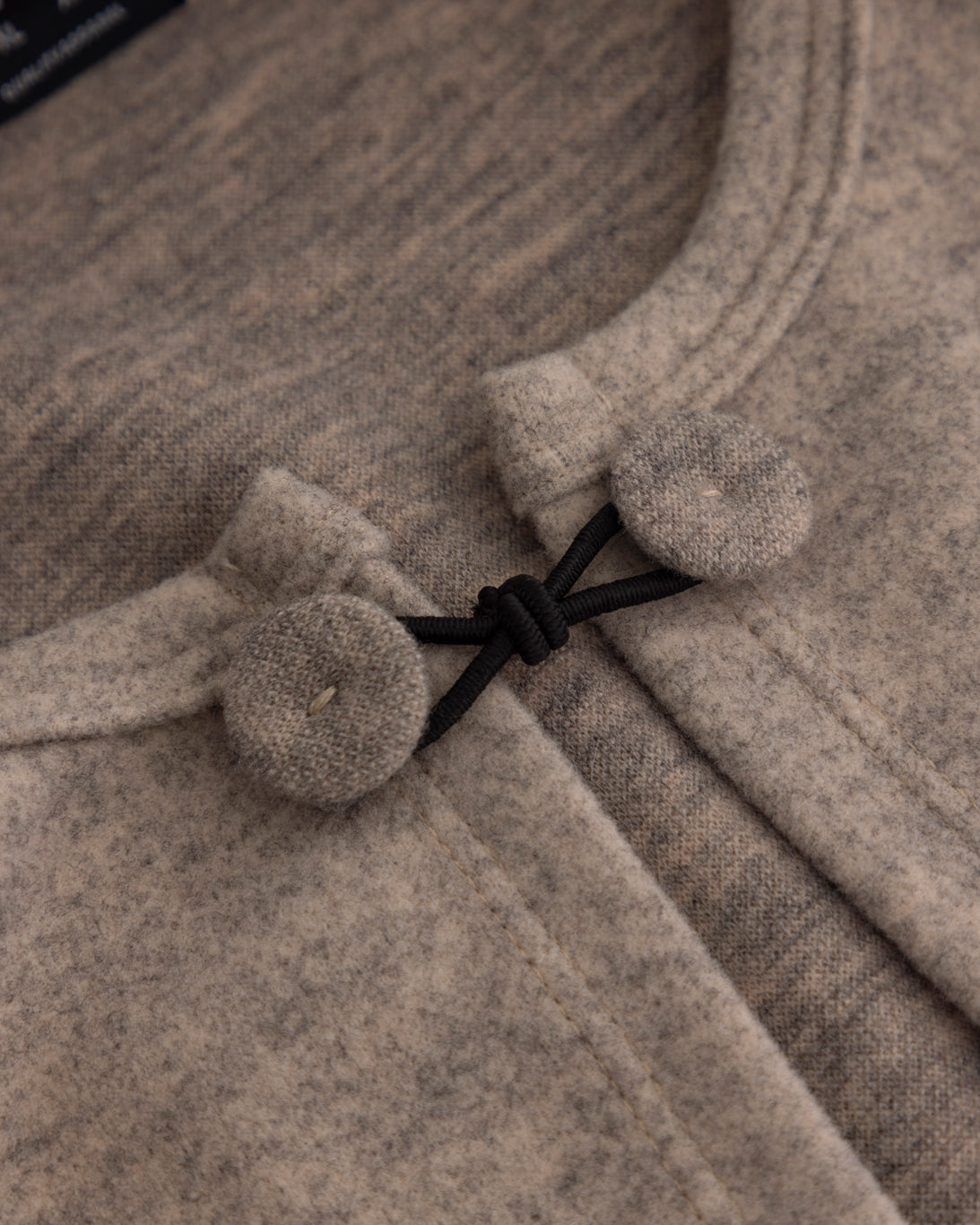 CREWNECK AND TOP-9