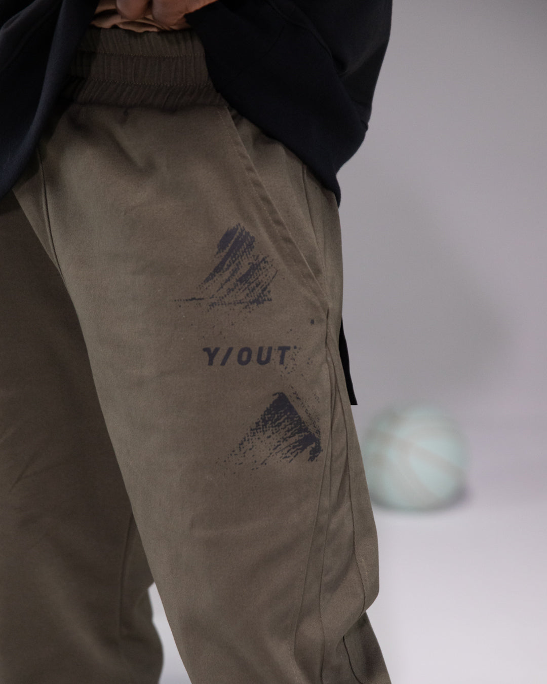 JOGGER OUT