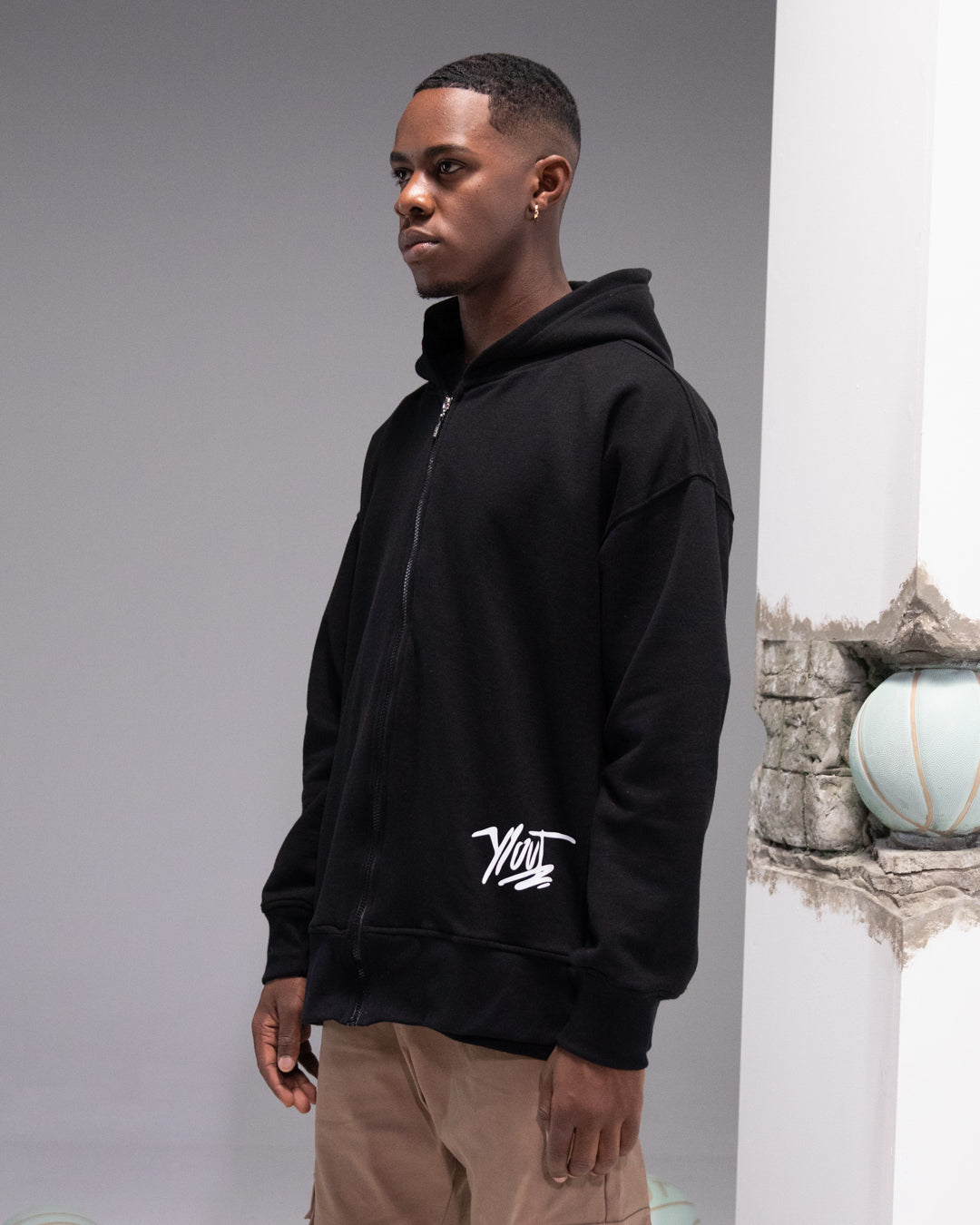 Y/OUT - MARCA DE ROPA STREETWEAR