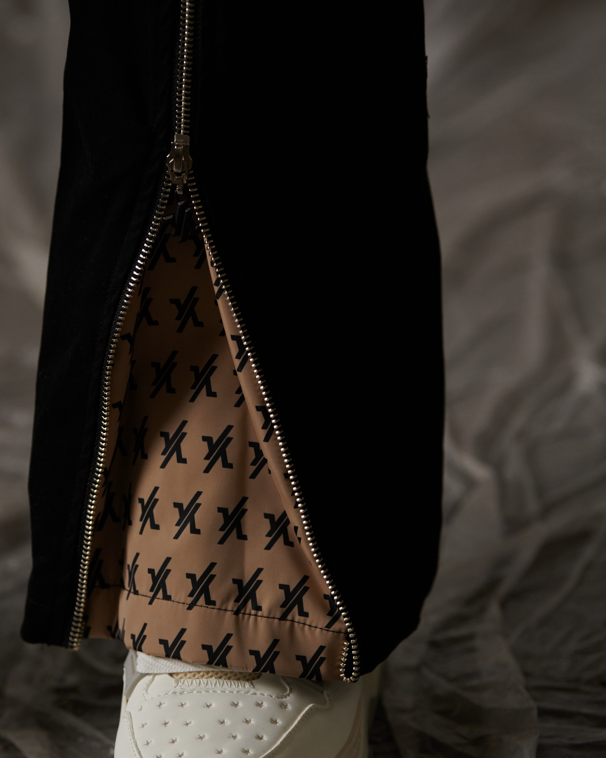 APHOTIC PANTS