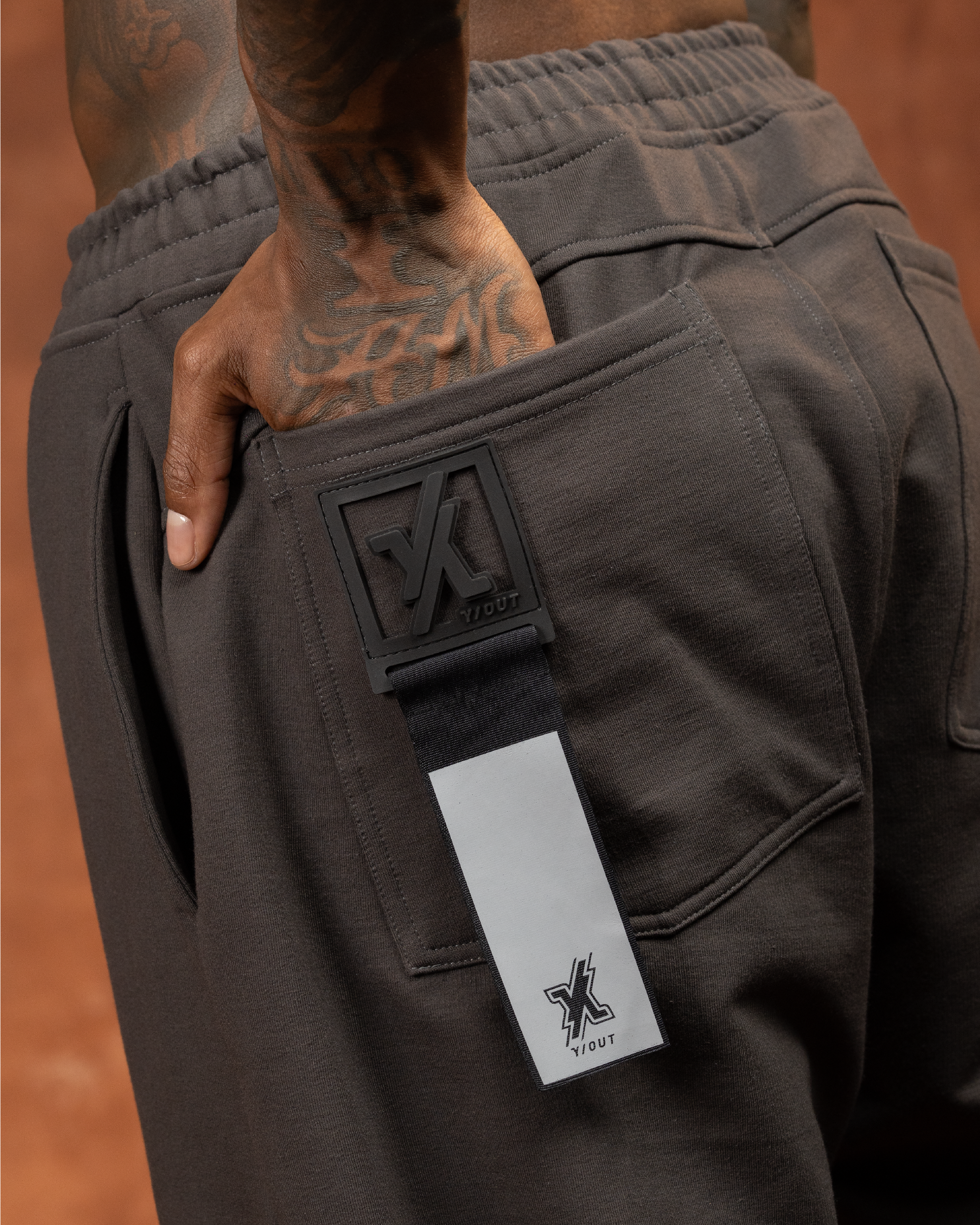 LOOP PANTS