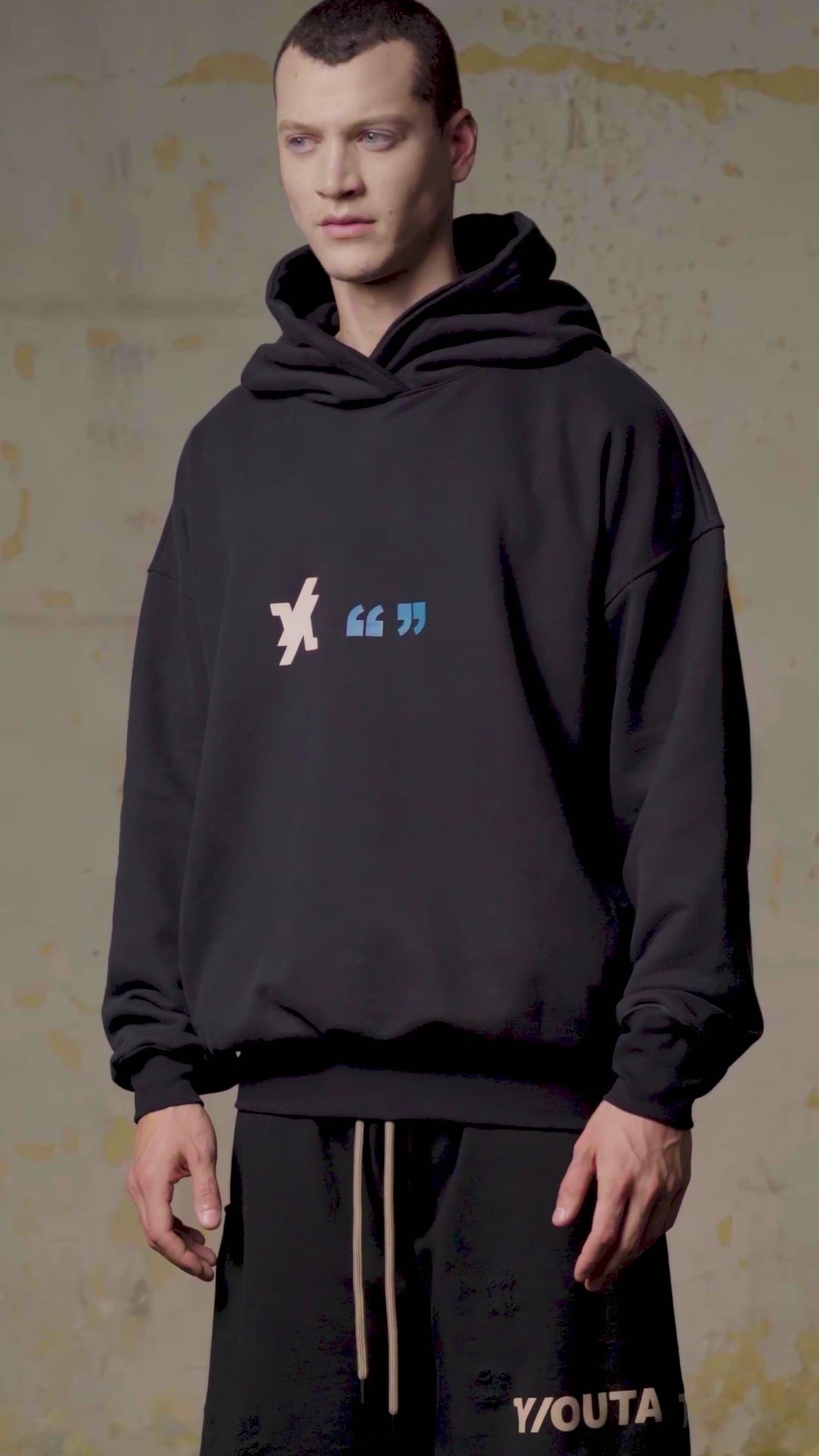 ANTARTIC HOODIE
