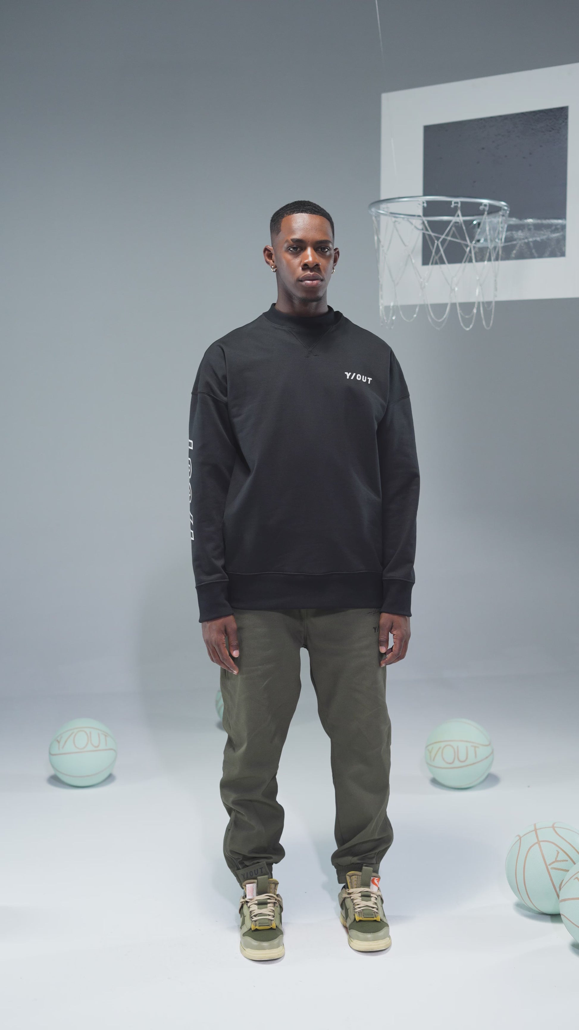 JOGGER OUT