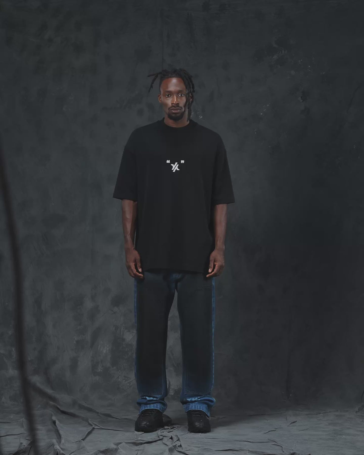 SIGNATURE OVERSIZED T-SHIRT-11