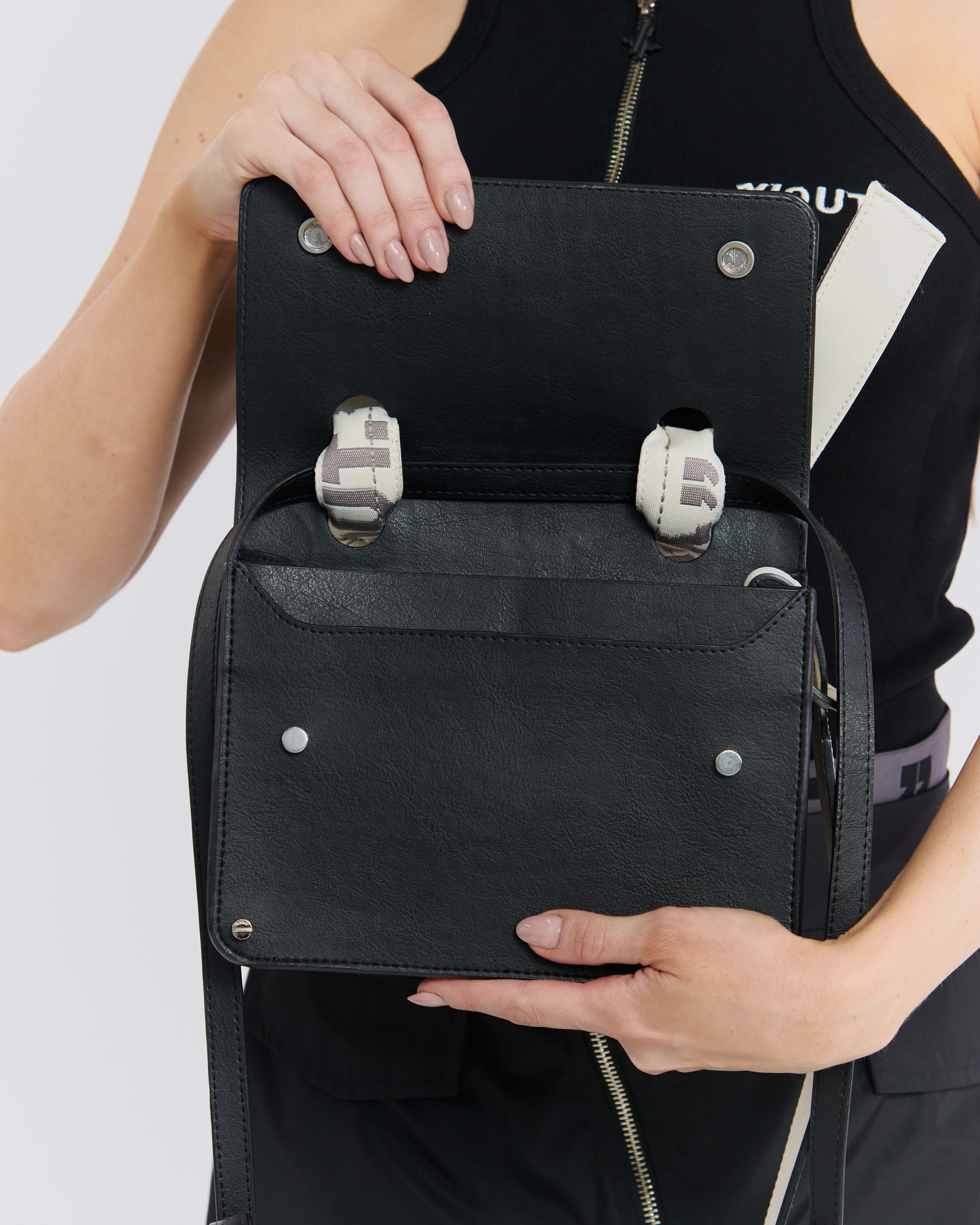 PRIORITY PURSE-3
