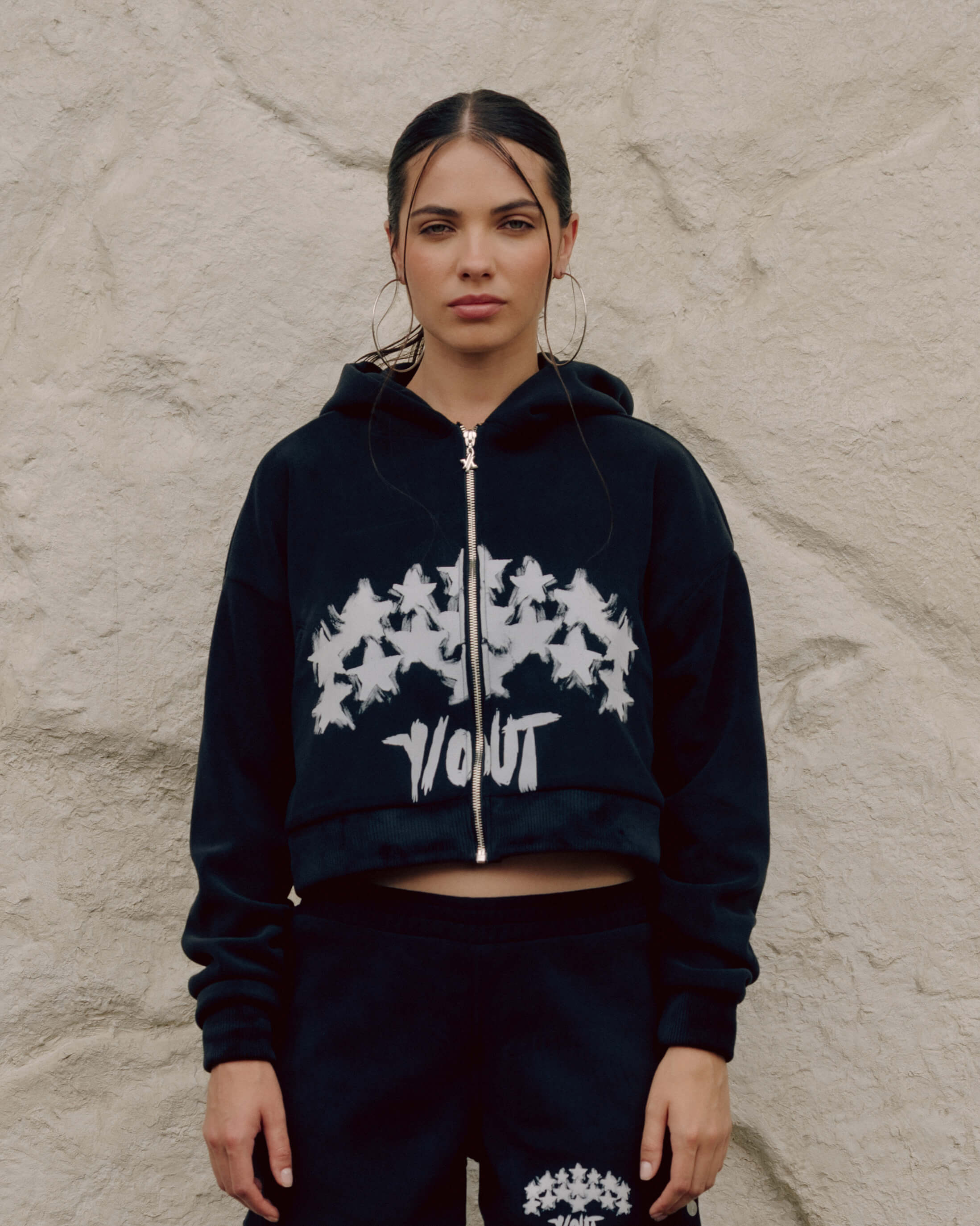 STATUS HOODIE