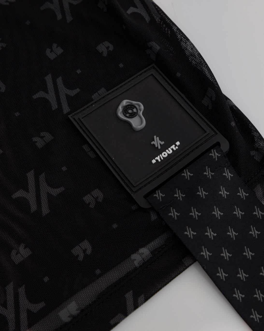 MESH LOGO TOP-8