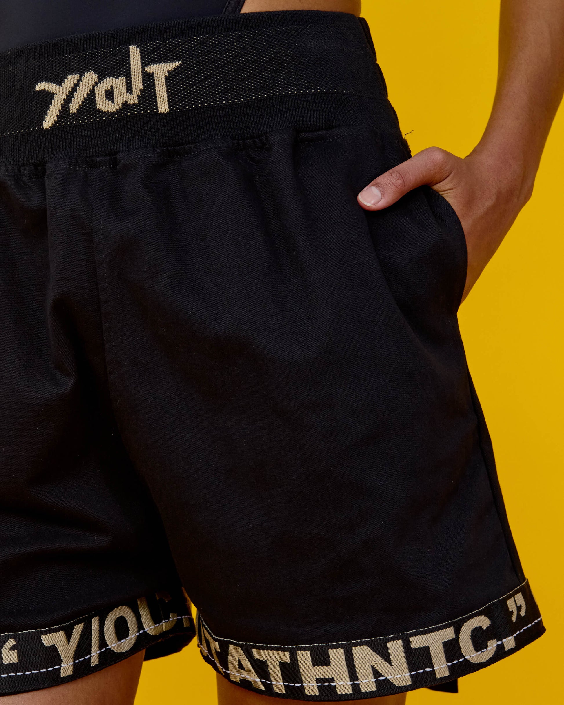 TISSU SHORT