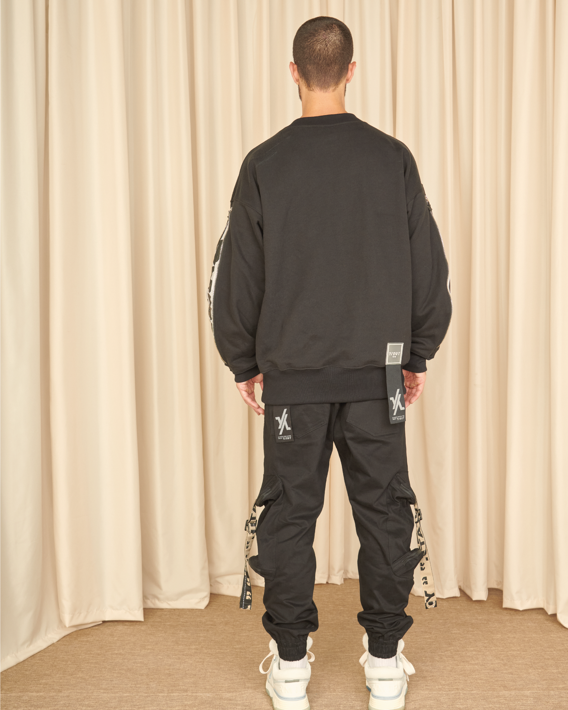 DIVE SWEATSHIRT